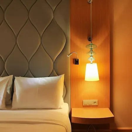 Hotel Tryp By Wyndham Izmit 5*