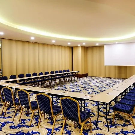 Tryp By Wyndham Izmit 호텔