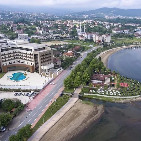 Hotel Tryp By Wyndham Izmit Kocaeli