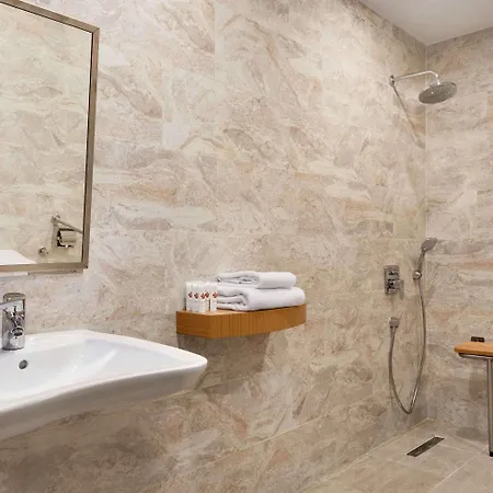 Tryp By Wyndham Izmit Hotel