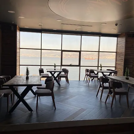 Hotel Tryp By Wyndham Izmit 5*