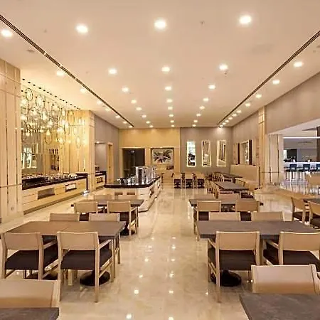 Tryp By Wyndham Izmit 5*