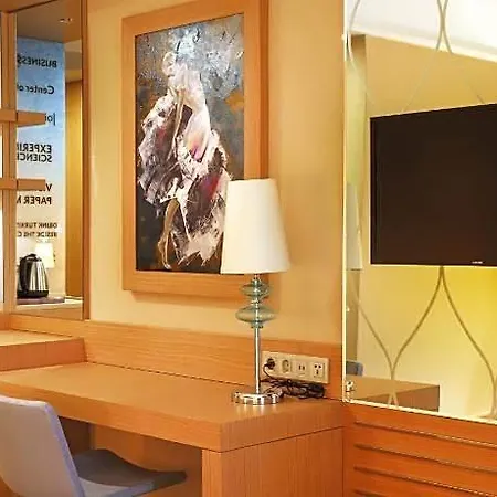 Tryp By Wyndham Izmit Hotel