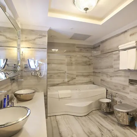 Tryp By Wyndham Izmit Hotel 5*