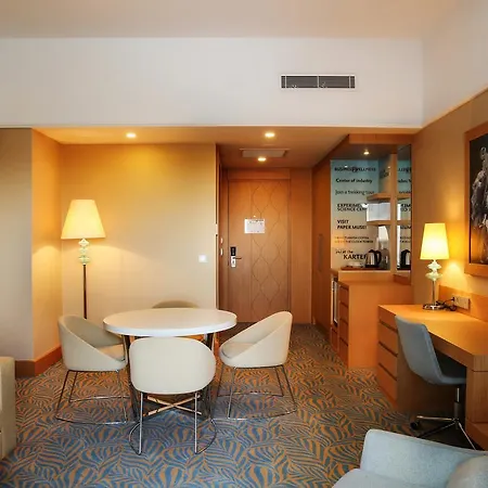 Hotel Tryp By Wyndham Izmit 5*
